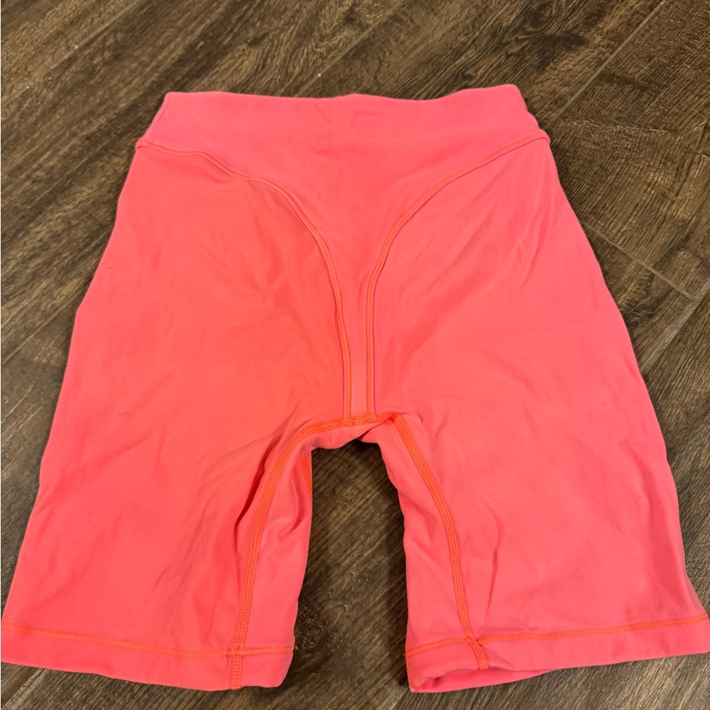 Alphalete Parker shorts in heat